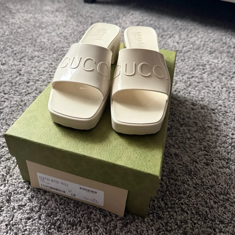 Gucci Cream Embossed Logo Slide Sandals - Picture 3 of 16
